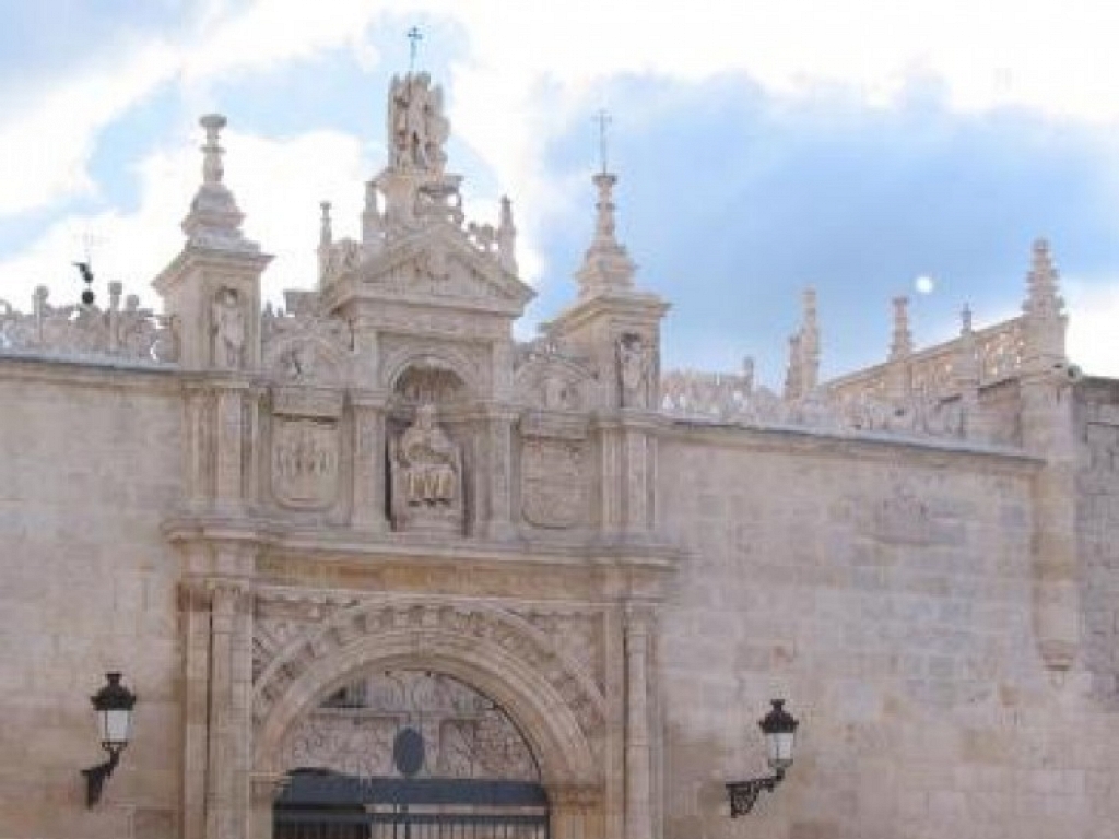 Burgos - Puerta de Romeros y Hospital del Rey