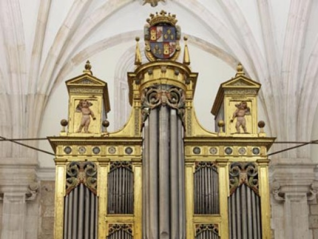 Lerma - Órgano del Evangelio de la colegiata de San Pedro