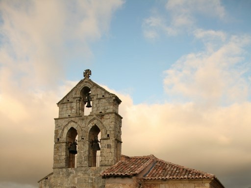 Nogales de Pisuerga - Iglesia de San Juan Bautista